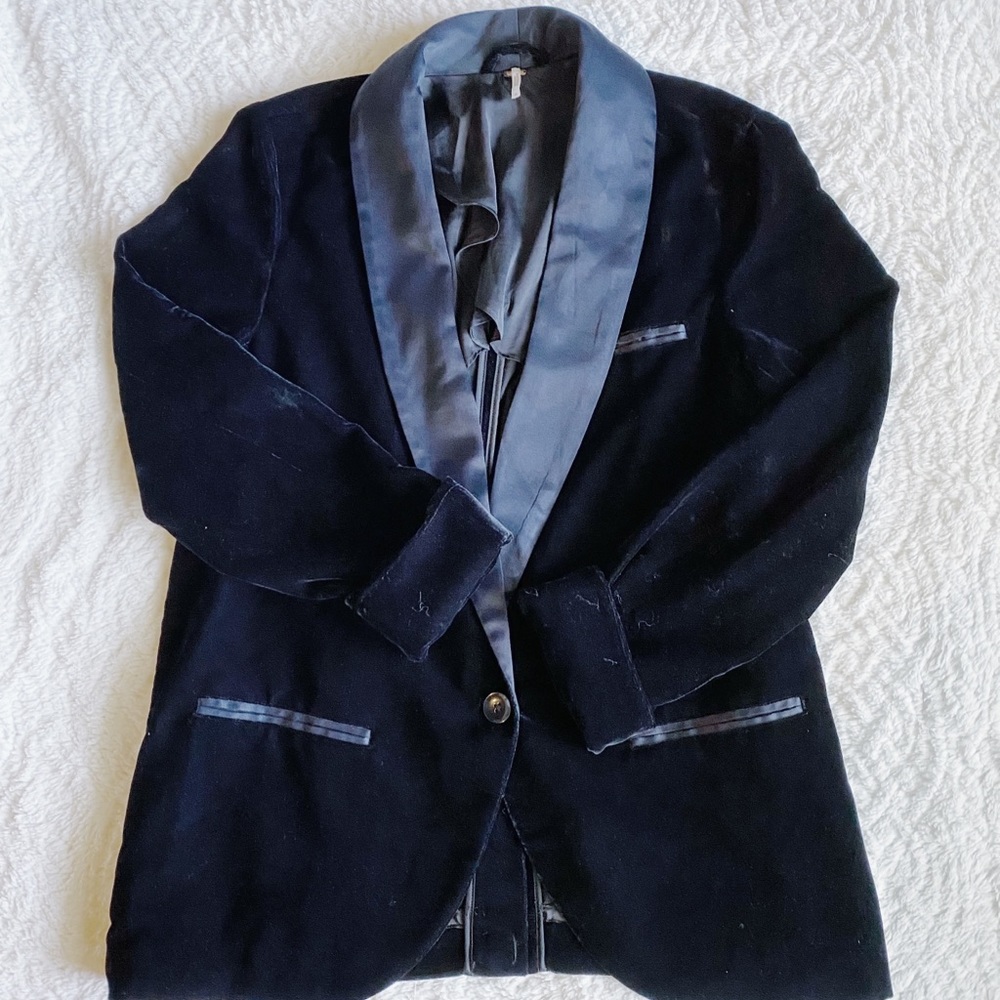 FREE PEOPLE VELVET BLAZER